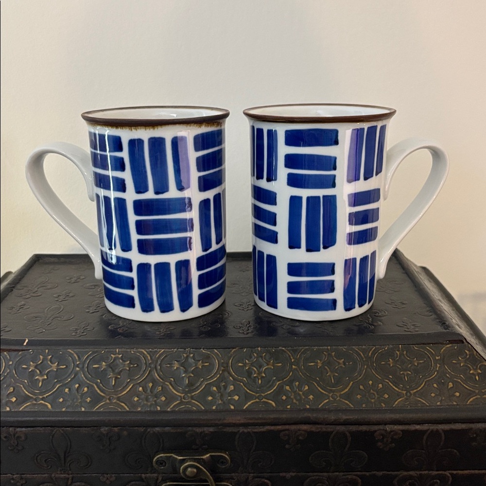Vintage Dansk Mugs Herringbone design blue and white - set of 2